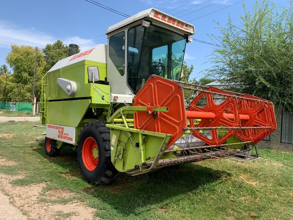 Зерновой комбайн Claas Dominator 58