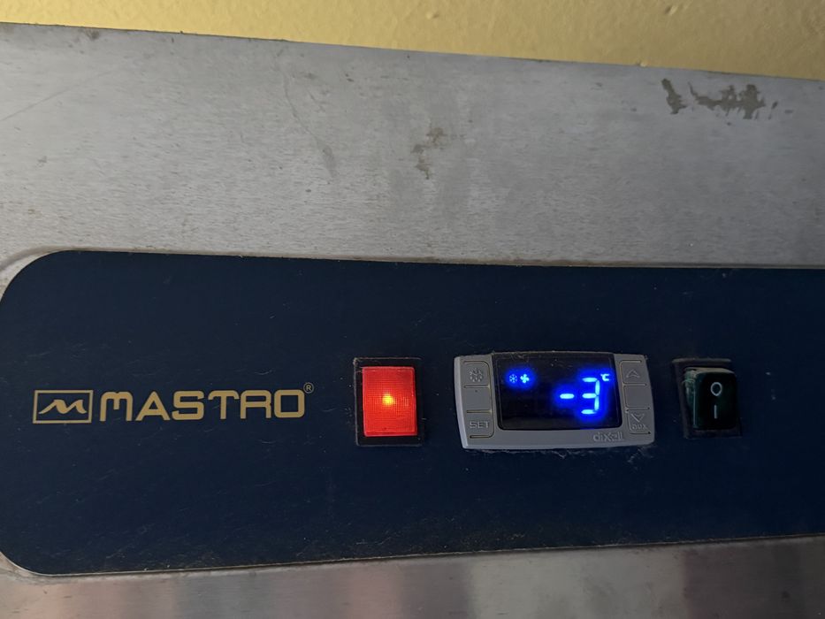 Congelator profesionar 1400 litri - 2 usi