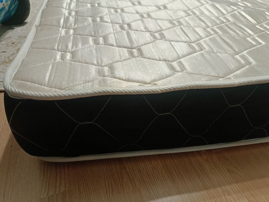 Матрас двухспальный