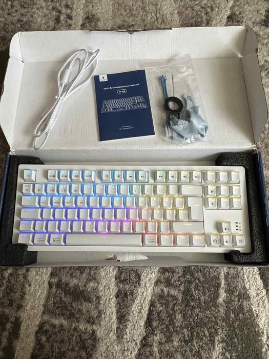 Безжична механична клавиатура.Червени суичове