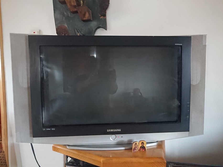 Vand TV Samsung WS-32Z308P functional