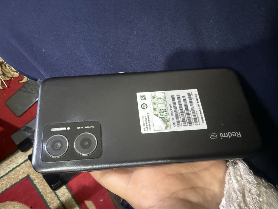 Redmi note 11 E sotiladi srochna 128 6 ozu