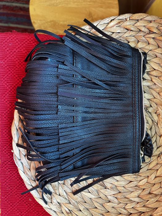 Дамска кожена чантичка с ресни H&M