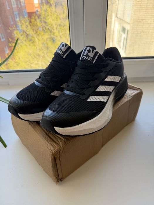 Кросовки на лето 41-42