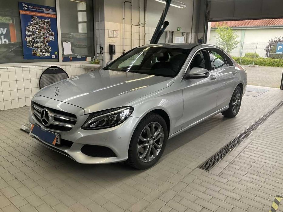 Зимни гуми с оригинални джанти от Мерцедес W205 C class 225/50/R17