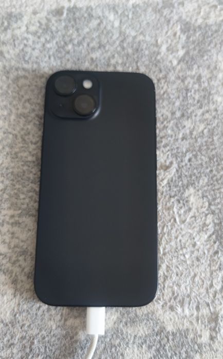 Продам айфон 15 срочно