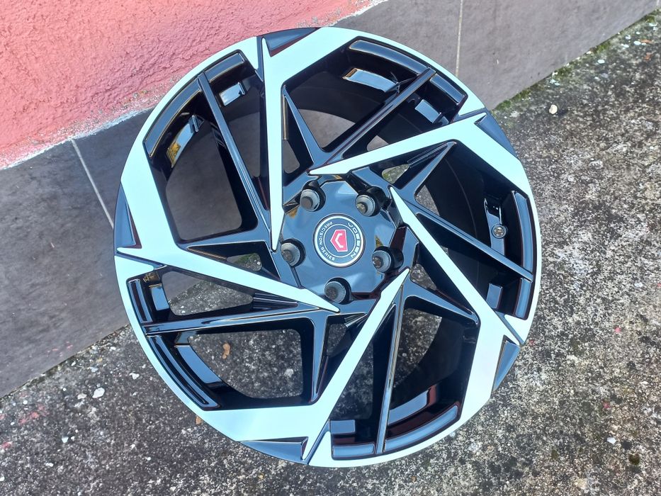 17"5×114.3 Hyundai Kia Mitsubushi Toyota Mazda Lexus Dacia Renault 7ж et35 Чисто Нови
