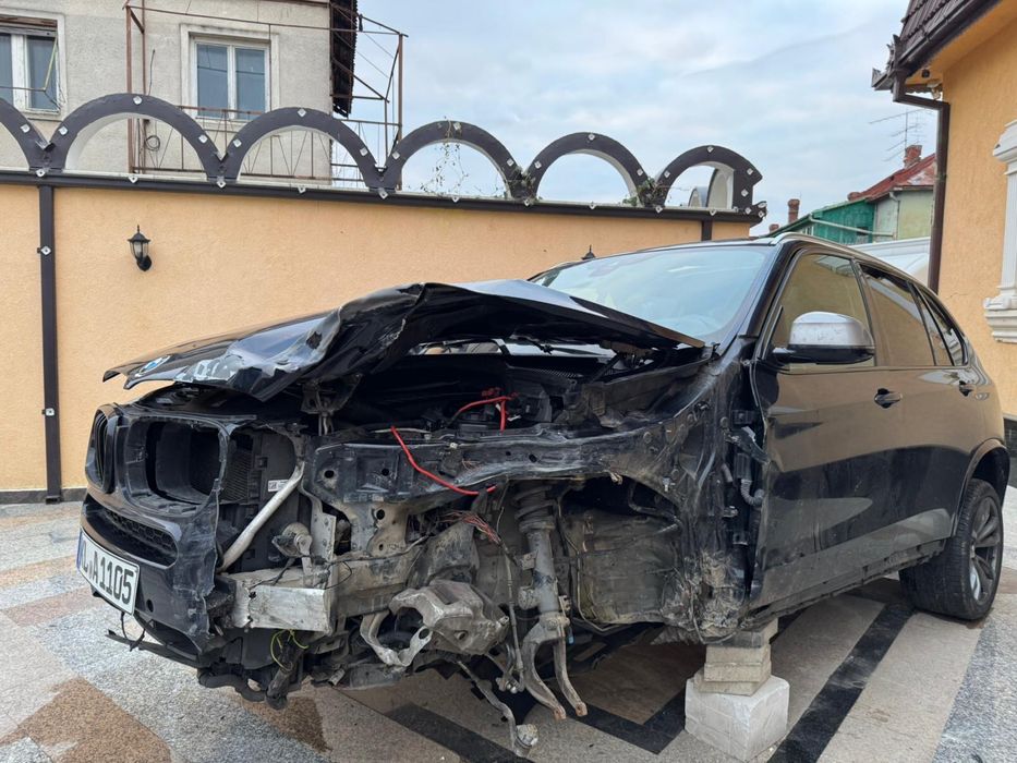 БМВ Х5 ф15 М50д На части! (Bmw x5 f15 na chasti)