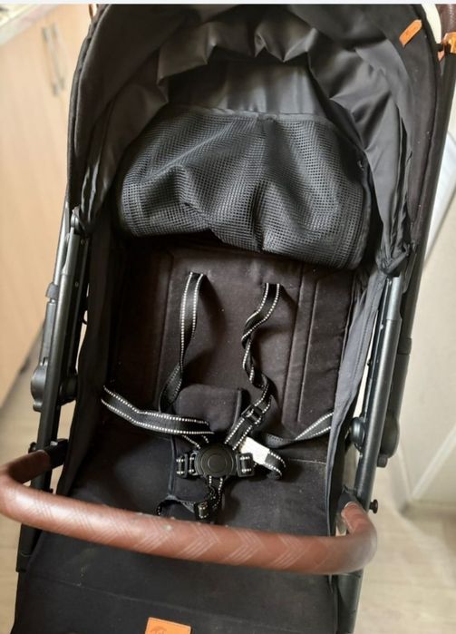 Продаю коляску состоянии б/у