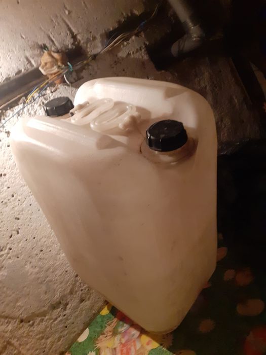 Vand butoi 60 litri pentru vin/ tuica