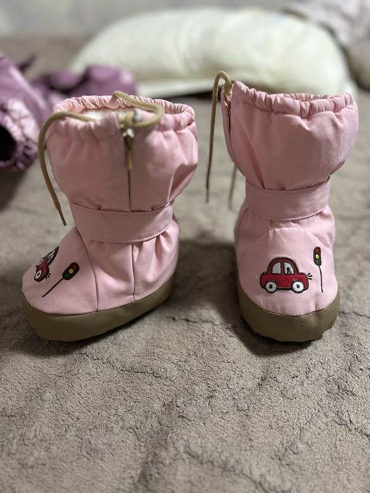 Продам Зимние пинетки для девочки