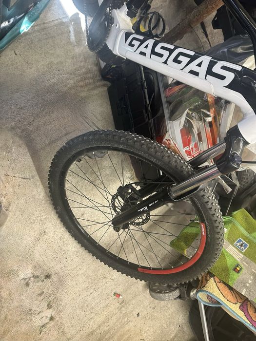 Bicicleta eBike GASGAS CROSS COUNTRY 2.0 29er L 2024