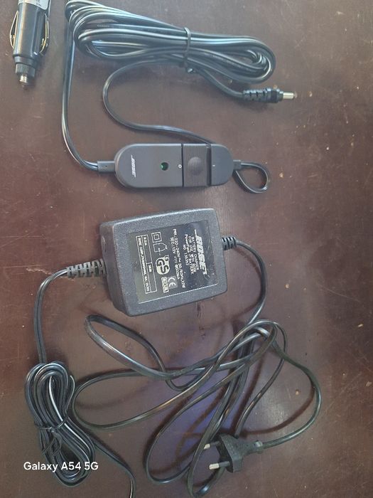 Зарядно устройство Bose