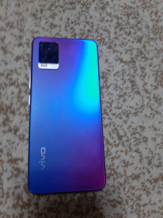 Телефон б/у vivo20