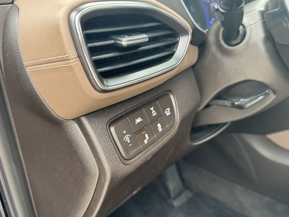 Hyundai Santa Fe Aut/pano/distronic/keyless/camera/portbagaj el/ventilatie/full led/4x4/Tva deductibil