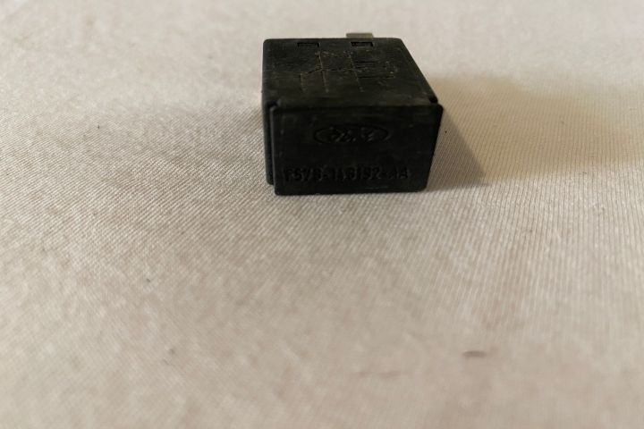 Releu F57B14B192AA / F57B14B192AAE / F57B14B192AA E / F57B 14B192AA /