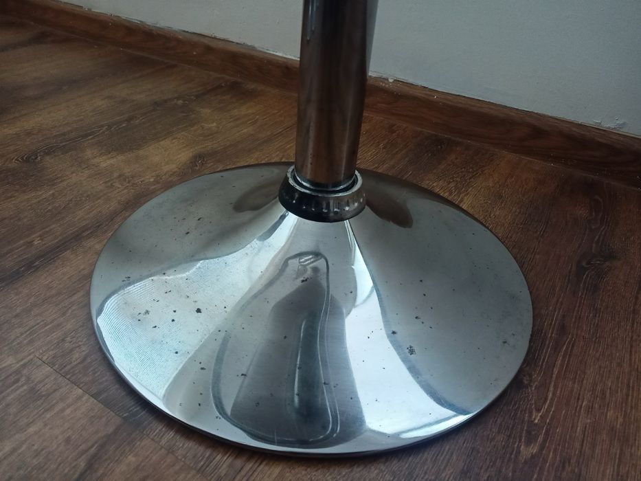 Бар столове – комплект от 4 бр. в много добро състояние