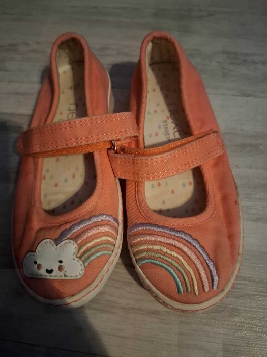 Încălțăminte fetițe, marimea 22,23 si 25