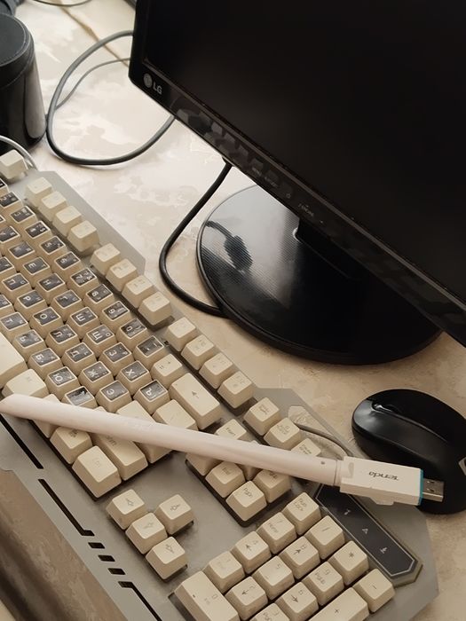 Manitor elji keys mishka