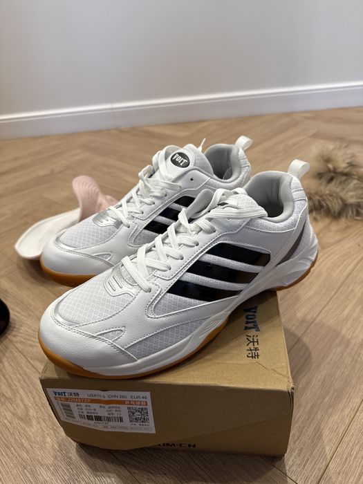 Кроссовки оригинальные фирмы Voit