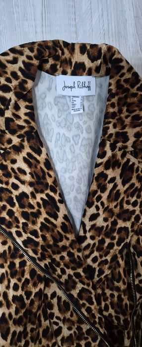 Тигрова рокля тип сако