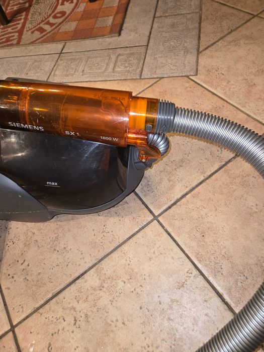 Прахосмукачка SIEMENS SX1 1800w