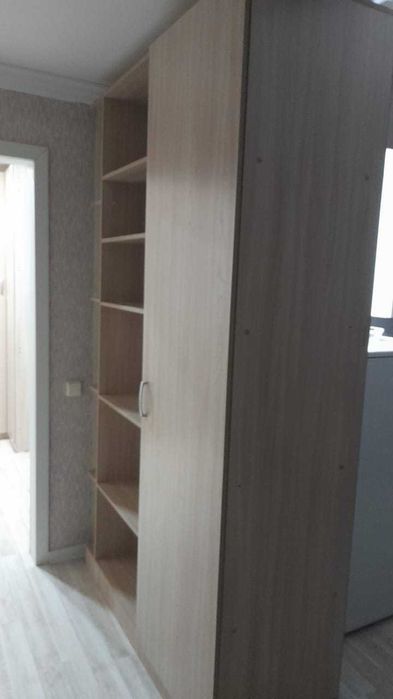 шкаф с полками  продам