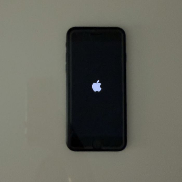 Iphone SE (2022), Midnight, 64GB
