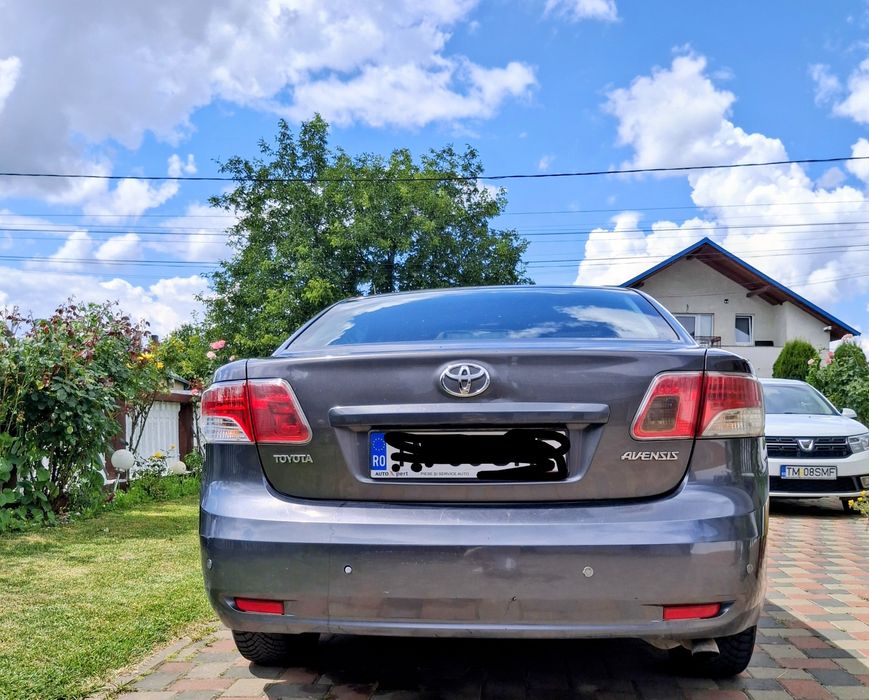 Vand Toyota avensis 2 .2