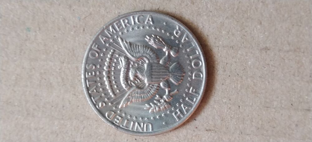 Продаётся монета США
