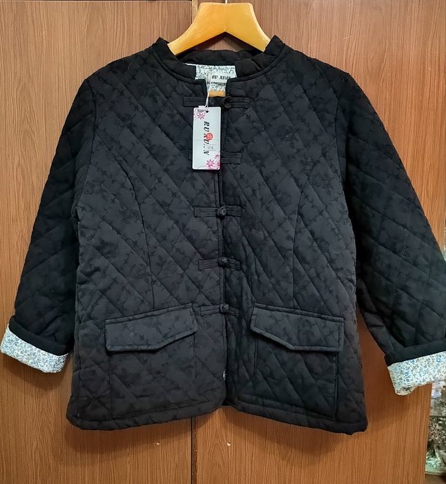 Новая лёгкая курточка