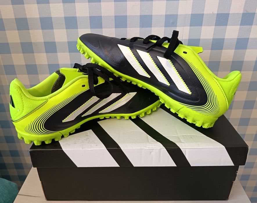 Детски футболни обувки "Adidas Copa Pure III Club TF"