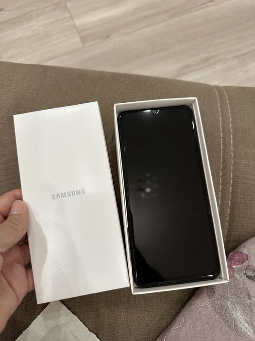 Продам телефон Samsung Galaxy A12