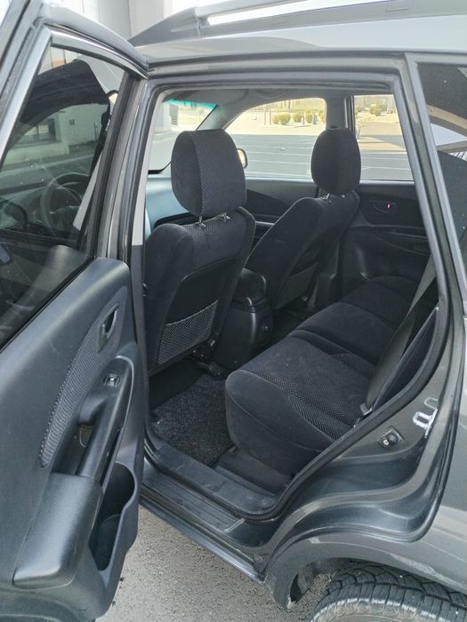Hyundai Tucson        .
