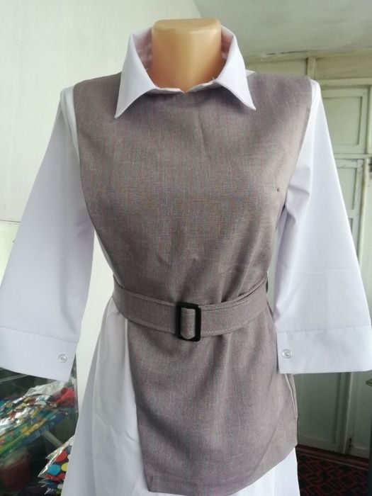 Костюмы женские классические