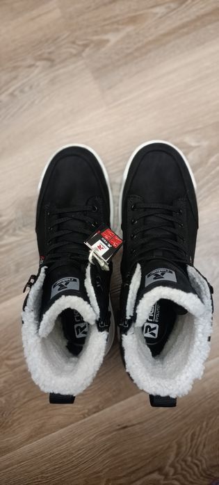 Продаются Rieker мужские ботинки 42, черные, пишите и звоните телеграм