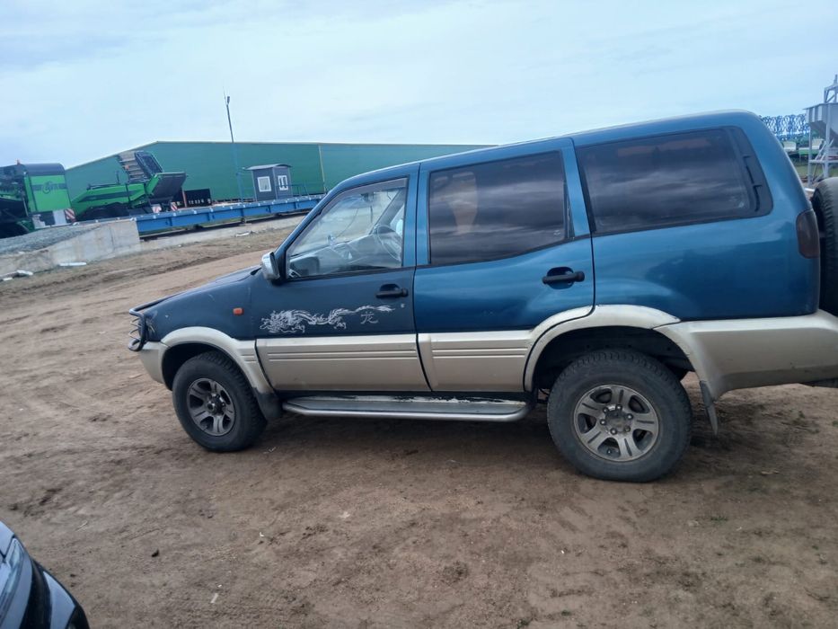 Продам Nissan Mistral