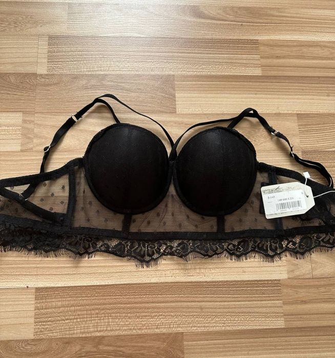 Новый  на 2 размер груди примерно