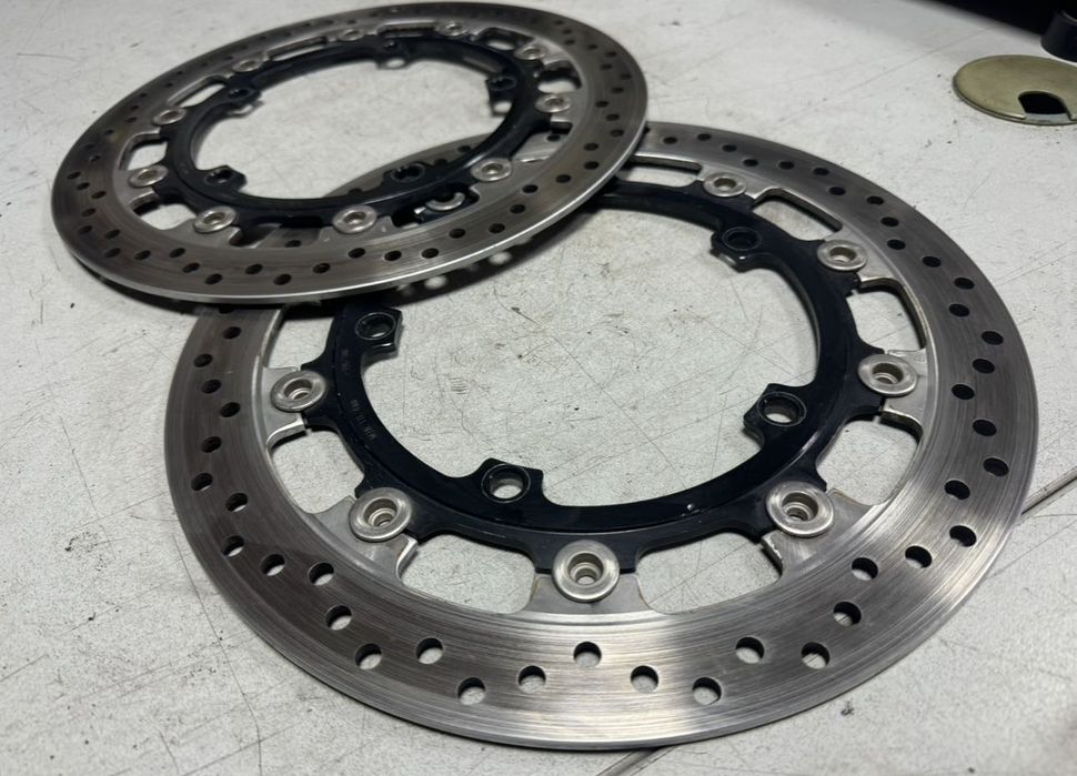 Оригинални предни спирачни дискове Sunstar за Harley Davidson