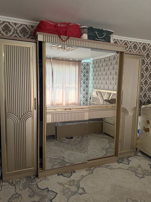 Спальный гарнитур