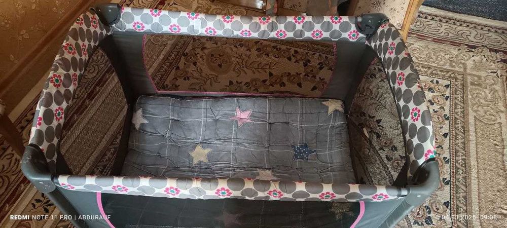 Детская кровать в хорошем состоянии