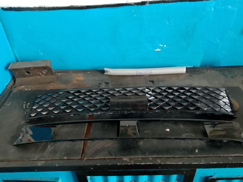 Продам решетку от хендай сантафэ