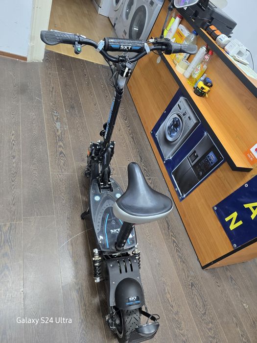 Trotinetă Electrică- autonomie mare, impecabila. Zona Tineretului