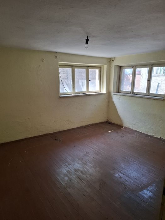 Къща в Казанлък в близост до магазин Лидал