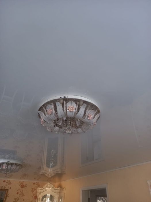 Продам две люстры в отличном состоянии