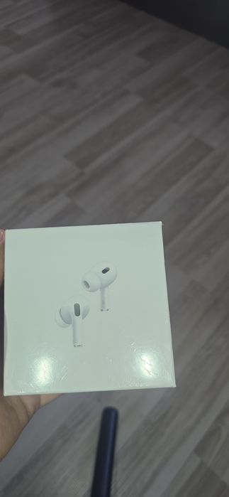 AirPods pro новые, запечатаные