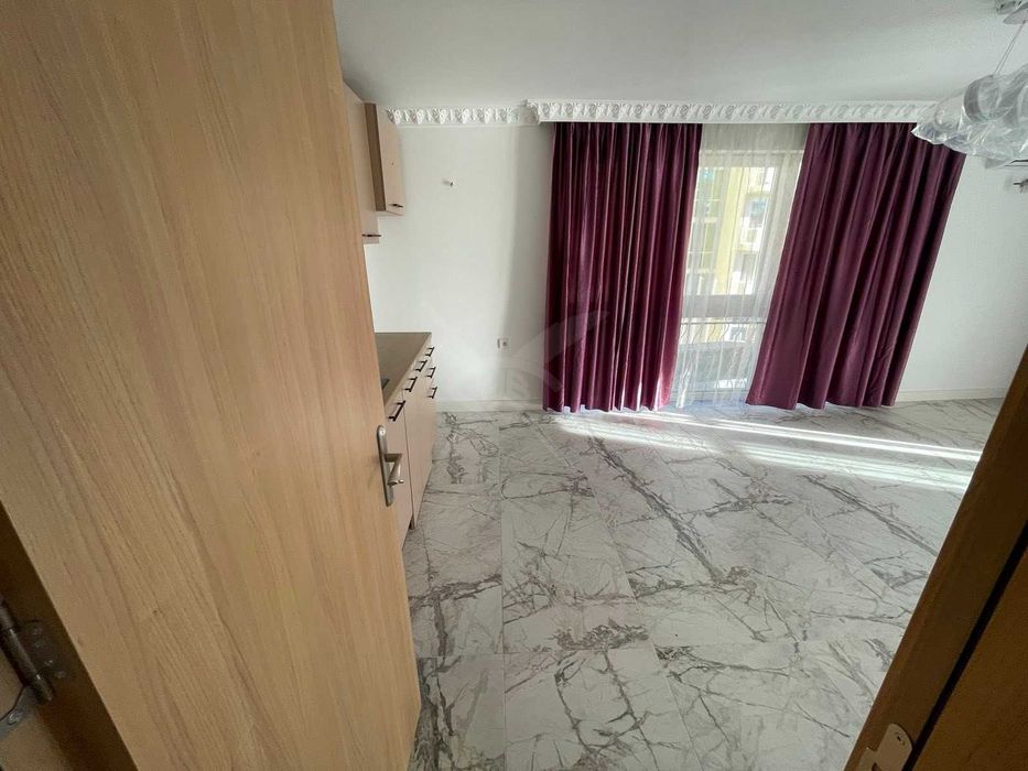 Продава се Двустаен апартамент в к.к. Слънчев бряг - 85 кв.м за 660 €/кв.м - Снимка #2
