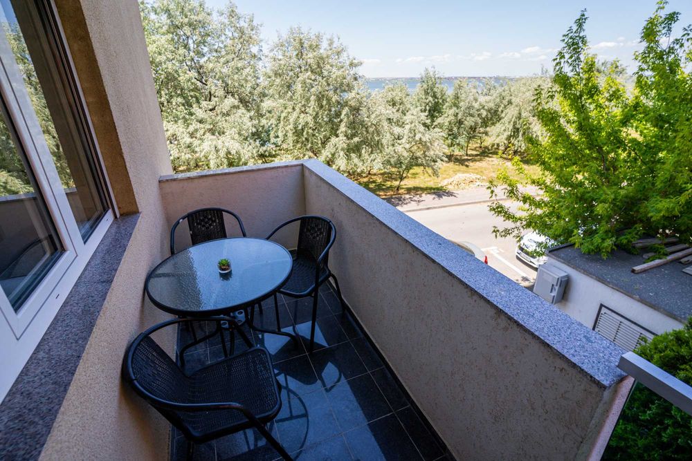 Apartament 2 camere la mare Mamaia cu loc de parcare inclus