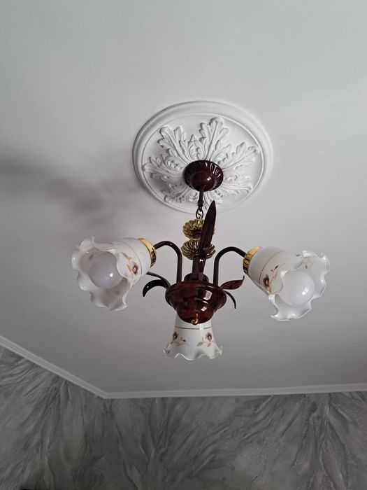 Продам люстры для дома