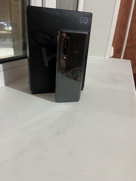 Продам самсунг з фолд